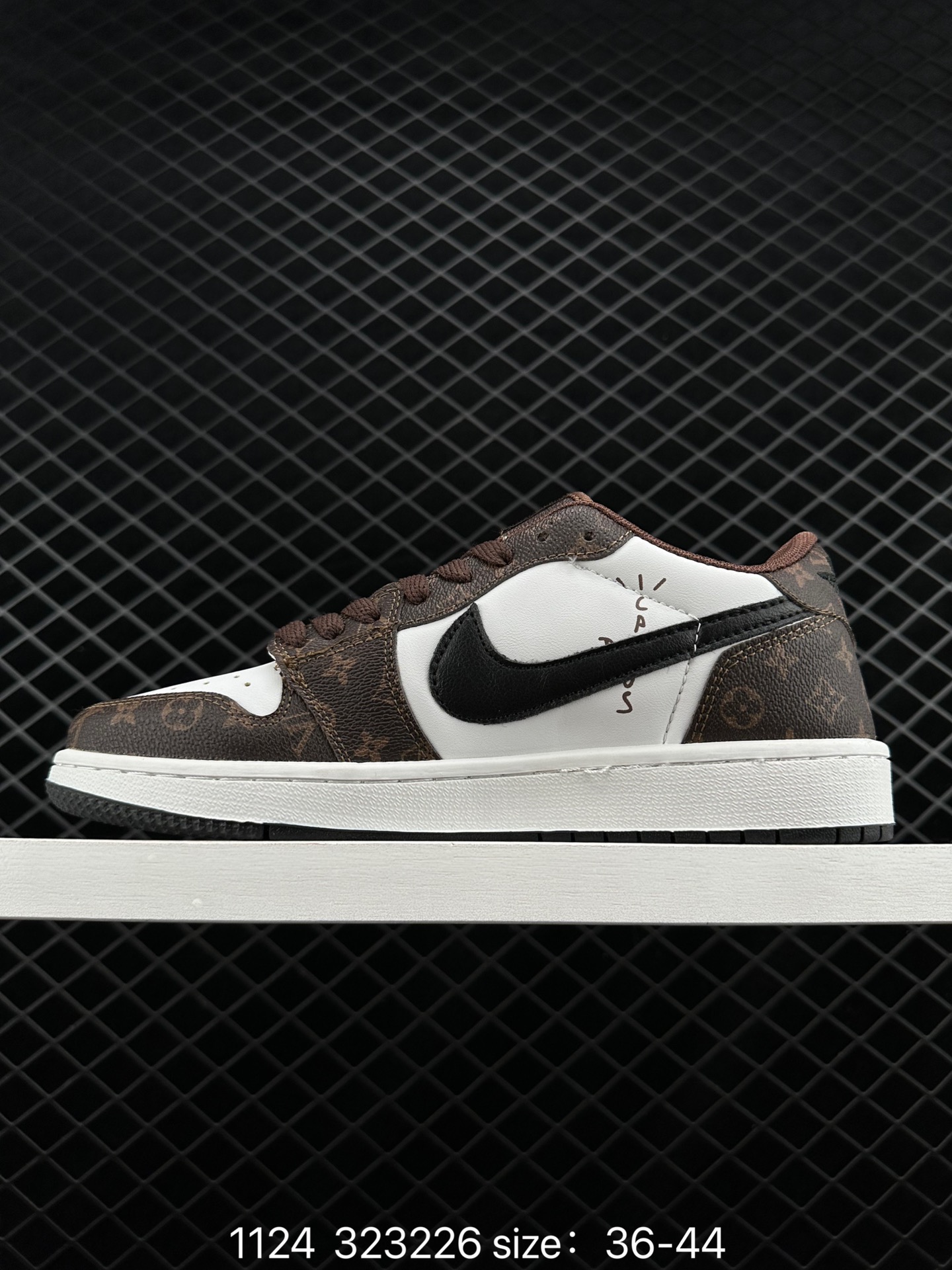 Travis Scott x Air Jordan 1 ” Reverse Mocha “